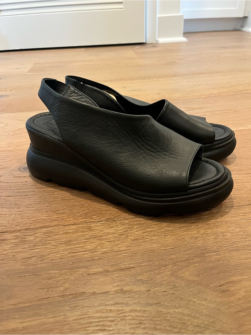 Agusto Leather Platform Sandal Forever & Always Minimalist Shoes size 39 (8.5) - Picture 2 of 11